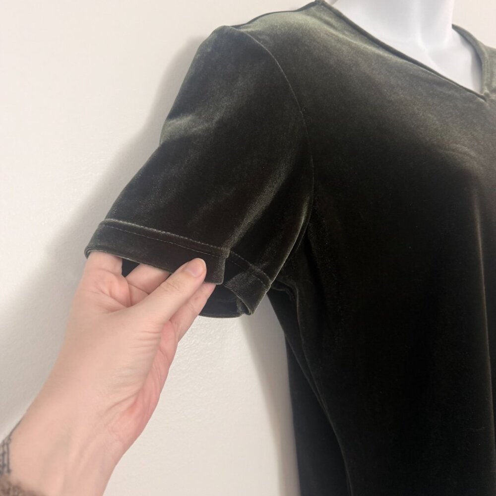 Y2K Olive Green Velvet Top | Kathie Lee Collection | V-Neck | Size M - Picture 6 of 8